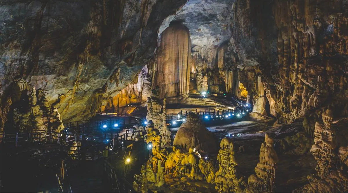 Tour Huế – Động Thiên Đường (1 ngày)
